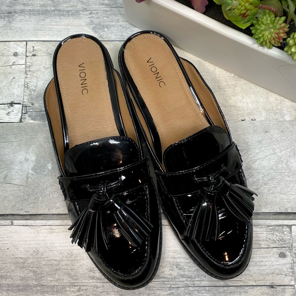 Vionic Black Wise Reagan  patent  loafers sz 10